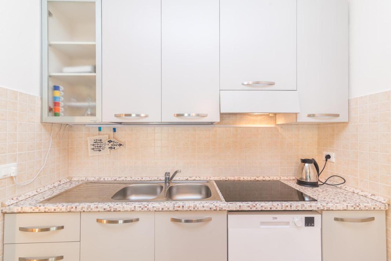 Loriana Seaside Home Санта-Тереза-Галлура Экстерьер фото