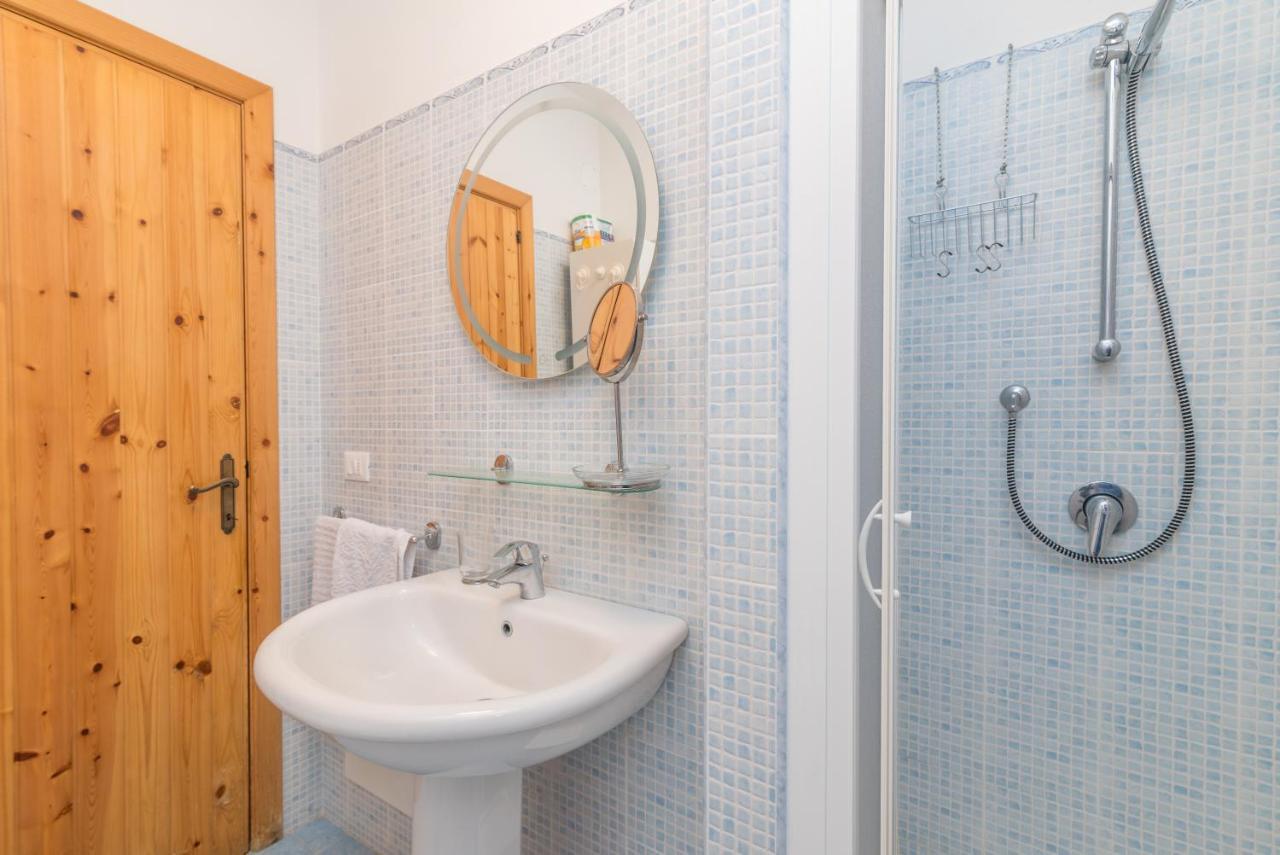 Loriana Seaside Home Санта-Тереза-Галлура Экстерьер фото